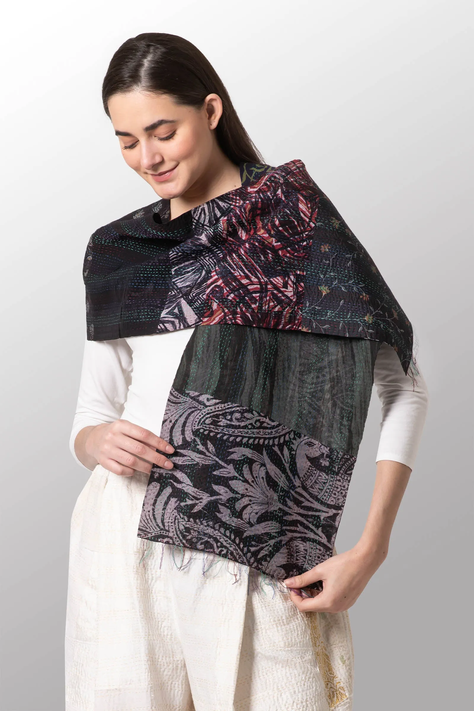 GEORGETTE VINTAGE SILK PATCH KANTHA SCARF SHORT - gs2805-blk -