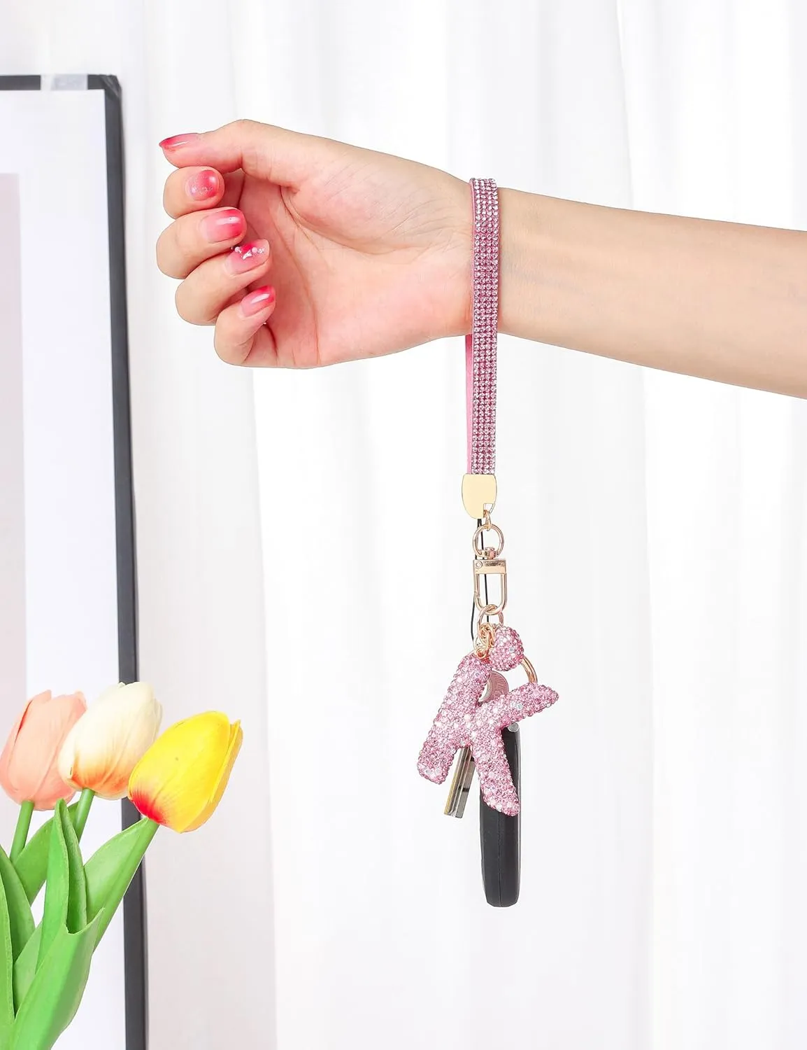 Initial Keychain for Women Girls,Bling Letter Key chain Initial with Heart,Pink Keychain Charms for Backpack Handbag